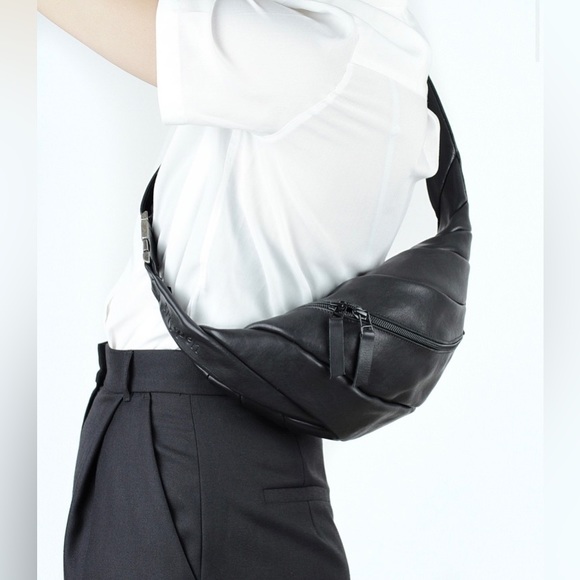 ISO 🖤 TRIPPEN SNAKEBELT BAG - Picture 2 of 2